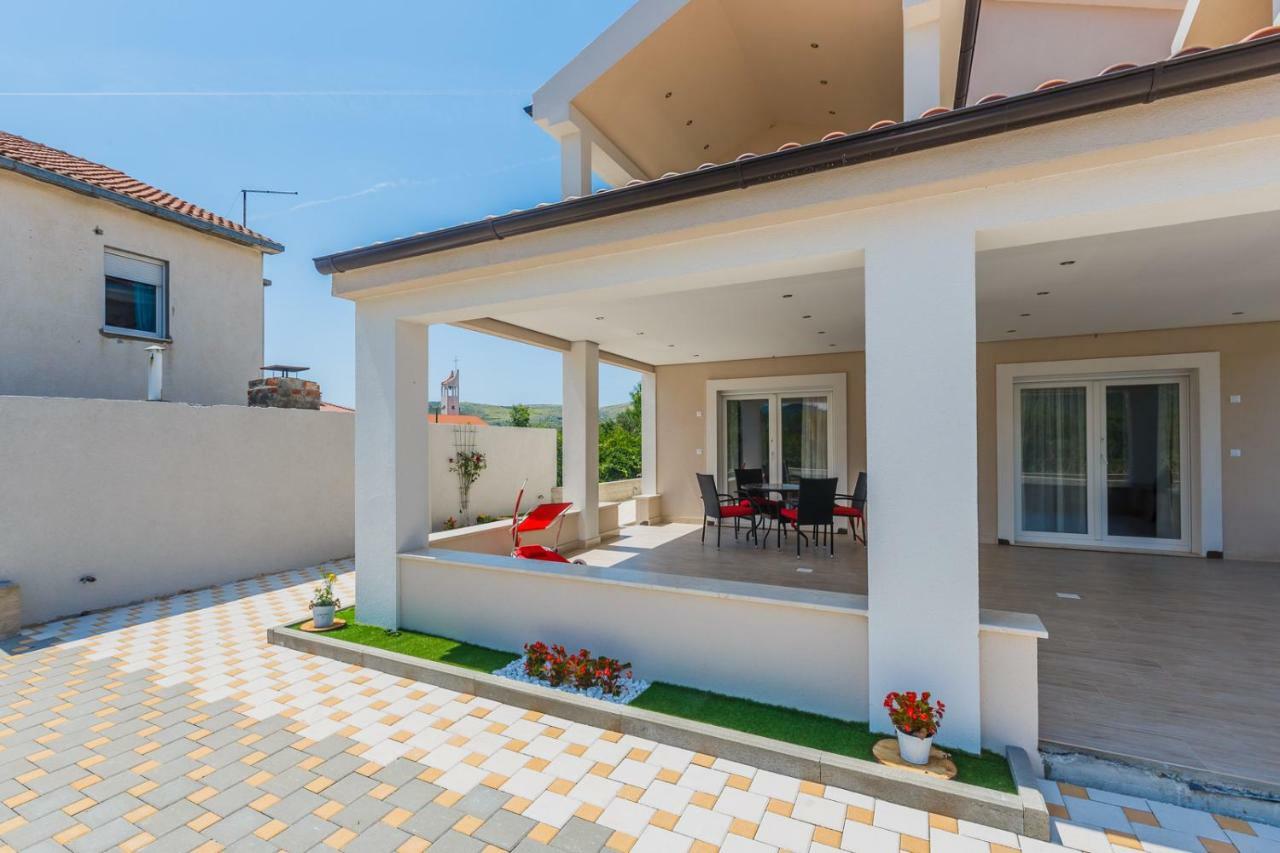 Apartmani Nikola Plano Esterno foto