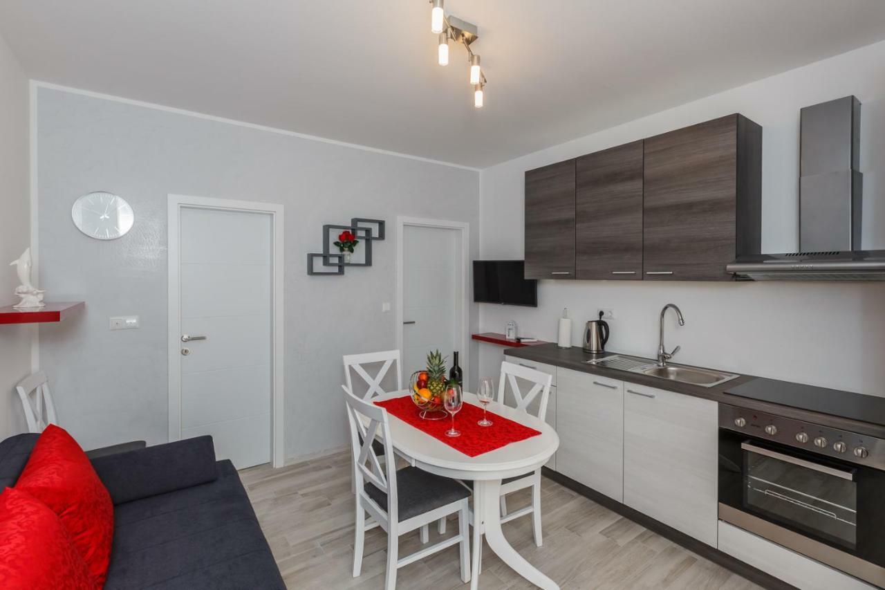 Apartmani Nikola Plano Esterno foto